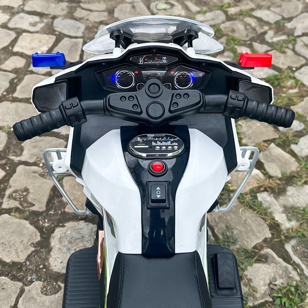 Motocicletă Electrică pentru Copii POLICE cu Efecte Sonore, Lumini și Music Player, 3-7 ani. maxim 39 kg.