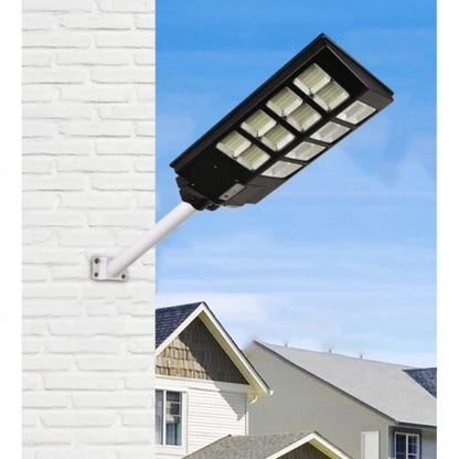 Lampă Solară LED 800W cu Panou Solar Încorporat, Senzor de Mișcare, 3 Moduri de Iluminare, Telecomandă și Suport, IP65 - Ideală pentru Curți, Alei, Parcări, Cabane
